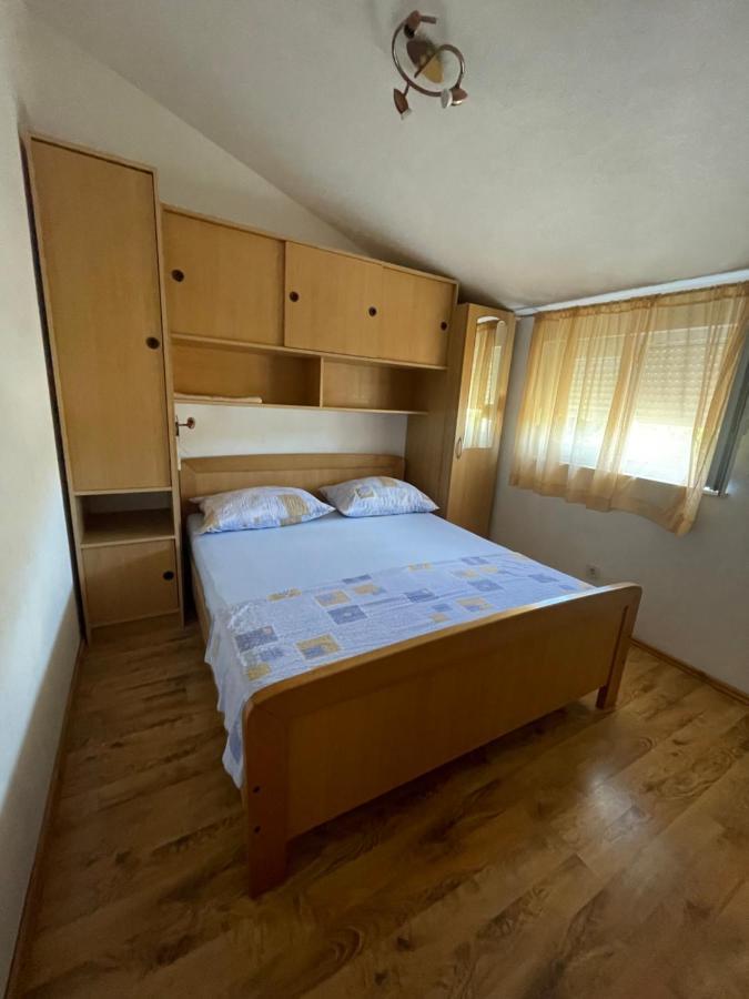 Apartman Jukic Hotel มารีนา ภายนอก รูปภาพ