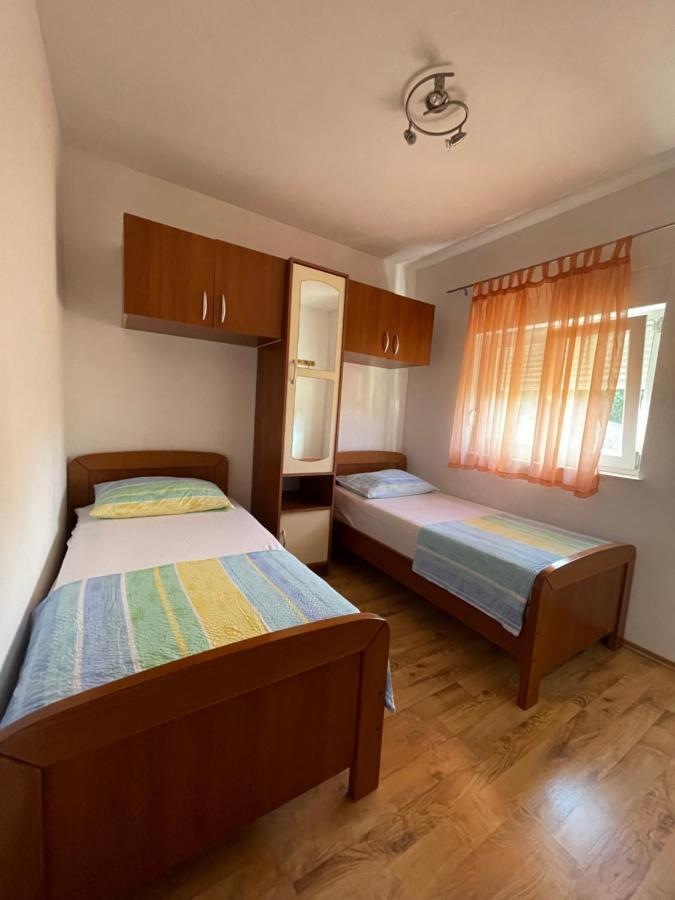 Apartman Jukic Hotel มารีนา ภายนอก รูปภาพ